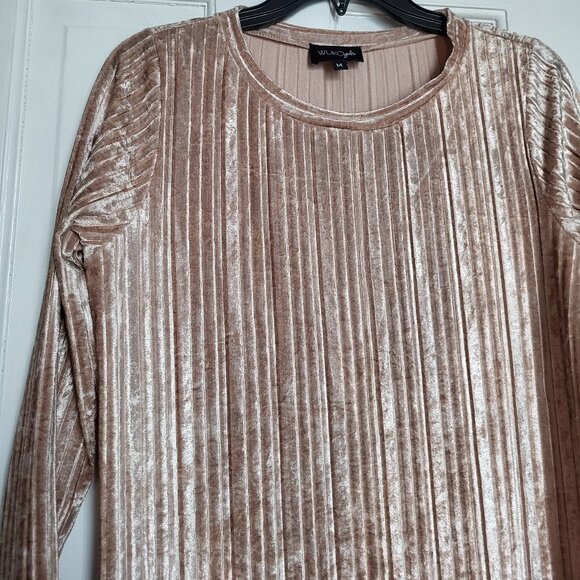 WUKO Gals Velvet ribbed dress Size M - Picture 2 of 5